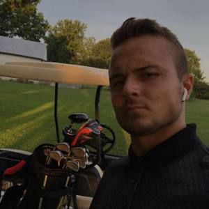 Meet your Posher, Max